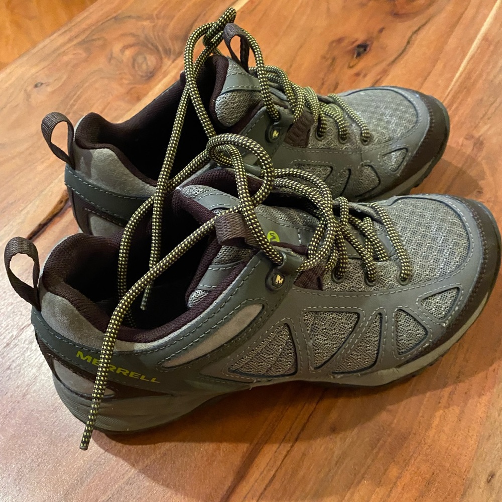 Merrell Women's Siren Sport Q2 Waterproof Hiking Shoe